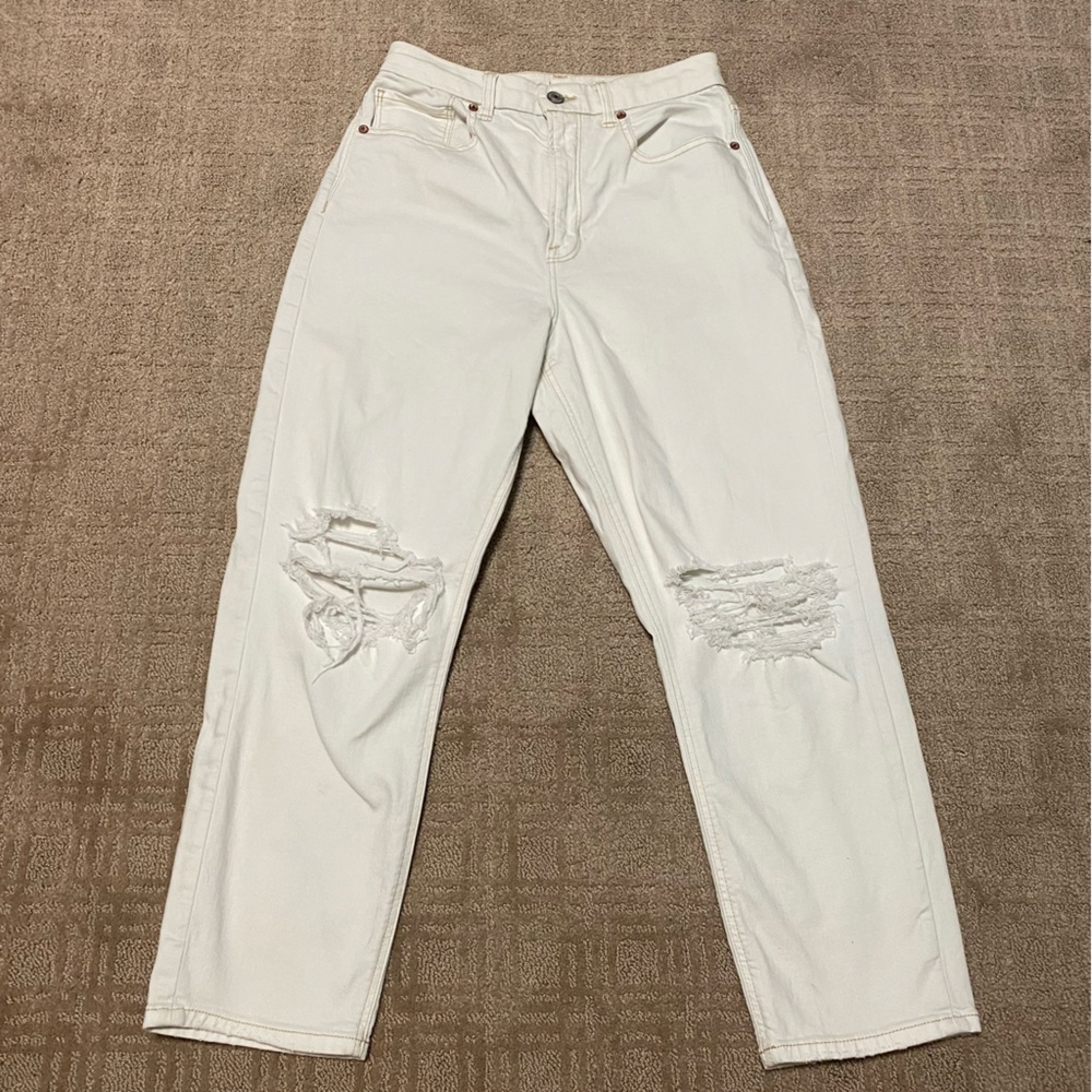 {American Eagle} Curvy Mom Jeans | Distressed High Waist Ankle Length ~ 6 Short